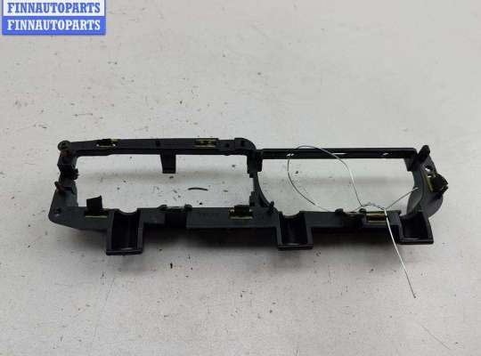 Ручка двери внутренняя передняя левая VG2525123 на Volkswagen Passat B5
