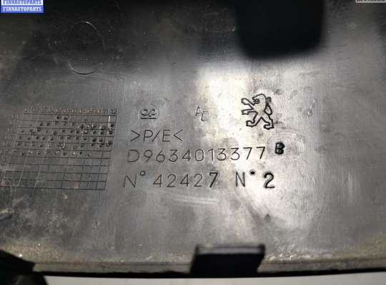 купить Молдинг бампера переднего на Peugeot 307