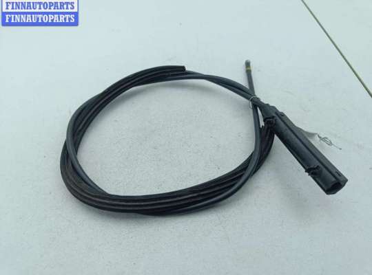 Трос капота на Volkswagen Passat B6 (3C)