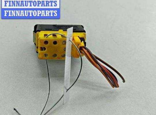 купить Кнопка обогрева сидений на BMW 3 E36 (1991-2000)