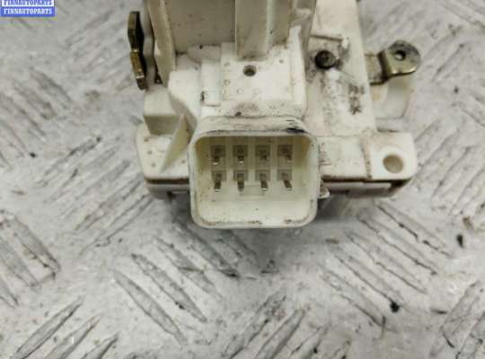 Замок боковой двери на Ford Mondeo III