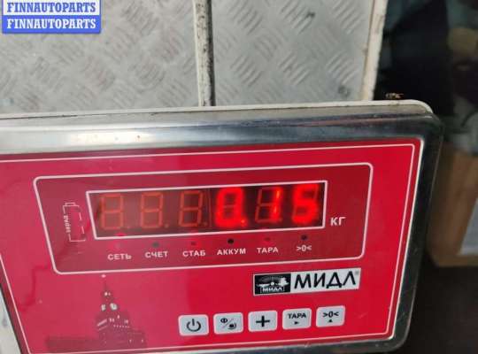 купить Молдинг стекла двери передней левой наружный на Volkswagen Bora