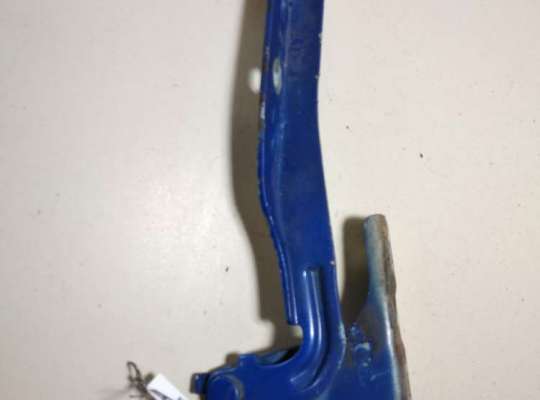 купить Петля капота левая на Nissan Tiida