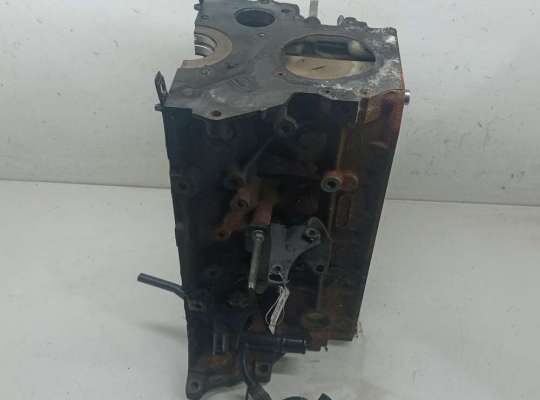 купить Блок цилиндров двигателя (картер) на Ford Tourneo Connect