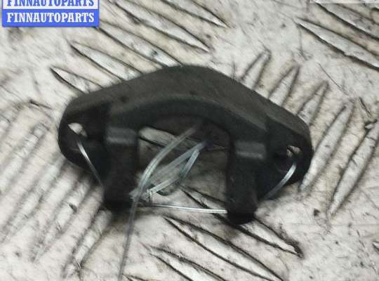 Скоба (кронштейн) крепления форсунки BM2666239 на BMW 3 E46 (1998-2006)