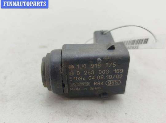 купить Датчик парковки (парктроник) передний на Volkswagen Touareg