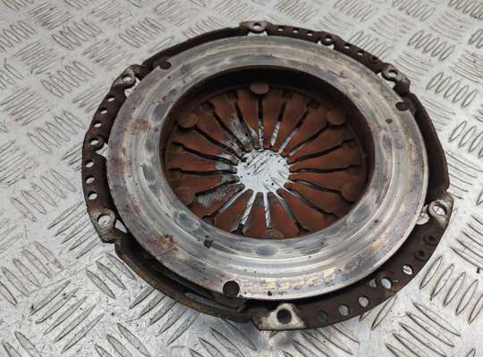 купить Маховик на Volkswagen Passat B6
