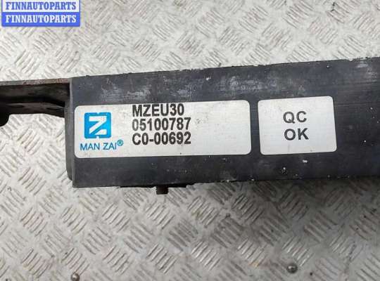 купить Радиатор охлаждения (конд.) на Volkswagen Passat B4