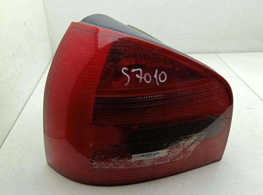 Купить Фонарь задний левый на Audi A3 8L (1996-2003) Фонарь задний левый AU1255754 на Audi A3 8L (1996-2003)