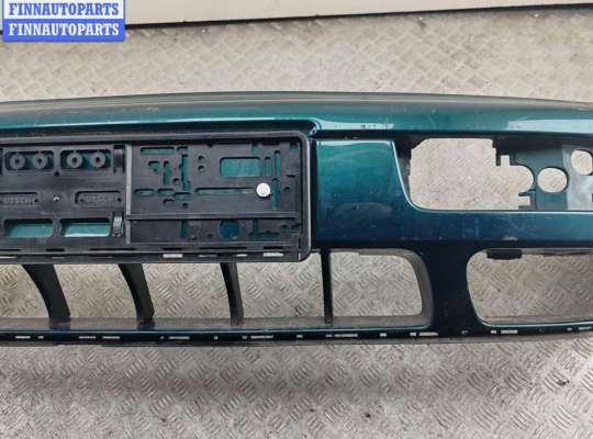 Бампер передний на Volkswagen Golf III (1H)