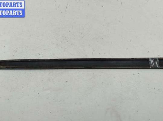 купить Молдинг двери передней правой на Skoda Fabia mk2 (5J)