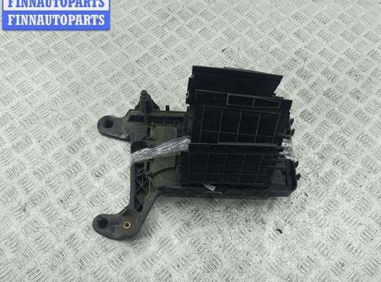 купить Кожух аккумулятора (короб АКБ) на Audi A3 8P (2003-2012)