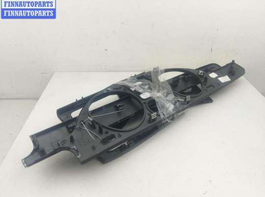 купить Накладка декоративная на торпедо на Volkswagen Passat B6