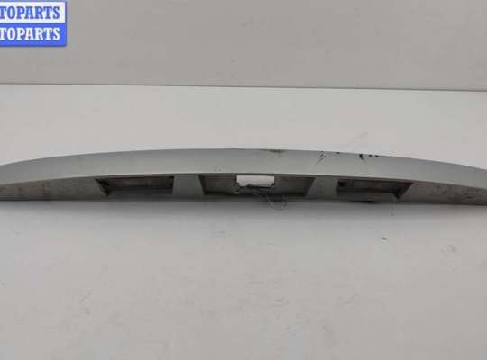 Купить Накладка подсветки номера на Renault Scenic I (1996-2003) Накладка подсветки номера RN1602856 на Renault Scenic I (1996-2003)