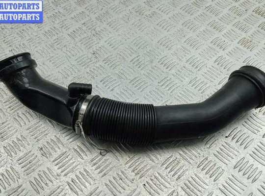 купить Патрубок воздушного фильтра на Audi A4 B5 (1994-2001)