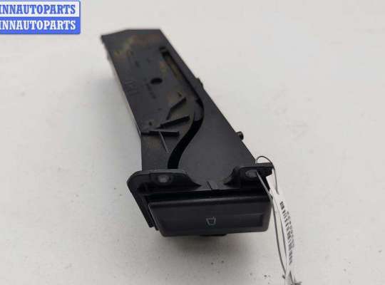 Купить Подстаканник на Ford Mondeo III (2000-2007) Подстаканник FO2219497 на Ford Mondeo III (2000-2007)
