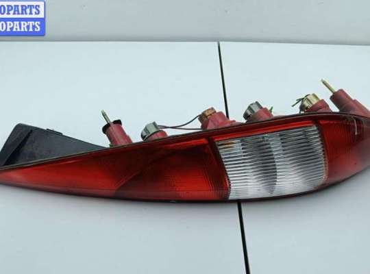 купить Фонарь задний правый на Ford Mondeo III (2000-2007)