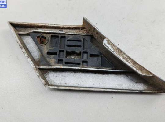 купить Молдинг крыла заднего левого на Mercedes C-Class W203 (2000-2006)