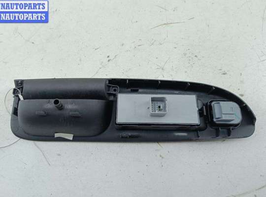 купить Блок кнопок управления стеклоподъемниками на Volkswagen Passat B6