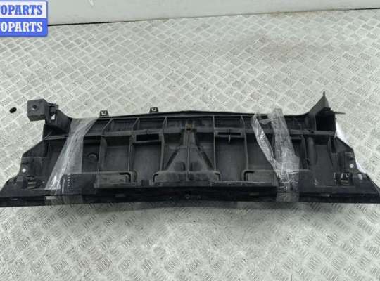 купить Решетка радиатора на Renault Kangoo II (2007-2021)