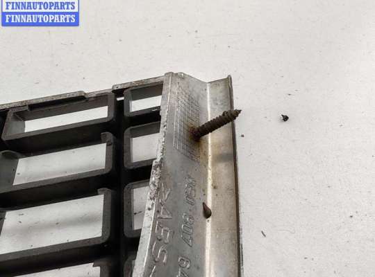 купить Решётка (заглушка) в бампер на Audi A4 B6 (2001-2004)