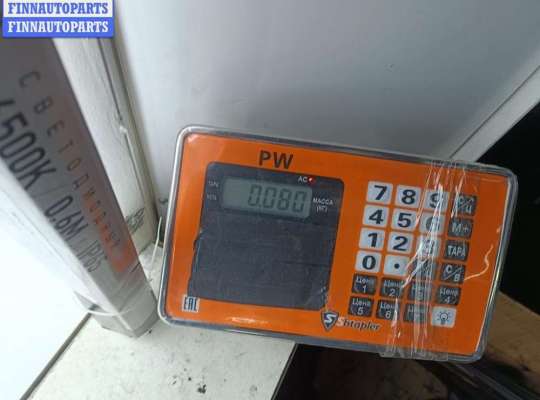 купить Молдинг двери передней левой на Volkswagen Passat B6