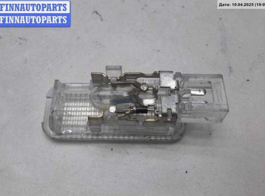 купить Фонарь салонный (плафон) на Volkswagen Passat B5