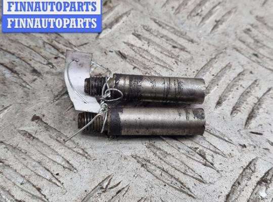 Болт крепления VG2526325 на Volkswagen Passat B6