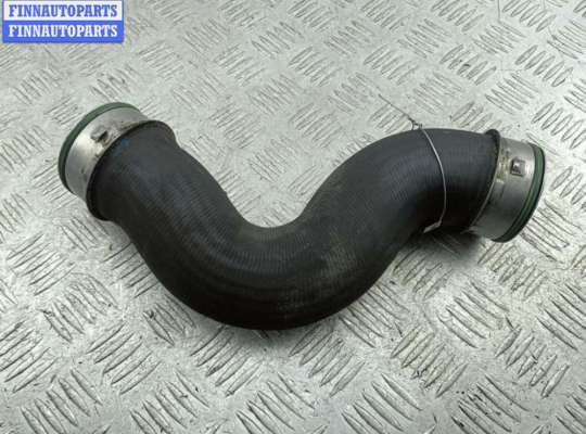 Патрубок интеркулера VG2725782 на Volkswagen Passat B6