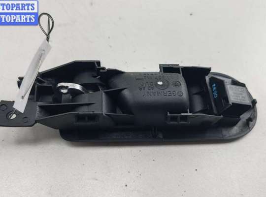 купить Ручка двери внутренняя передняя правая на Volkswagen Passat B5+ (GP)