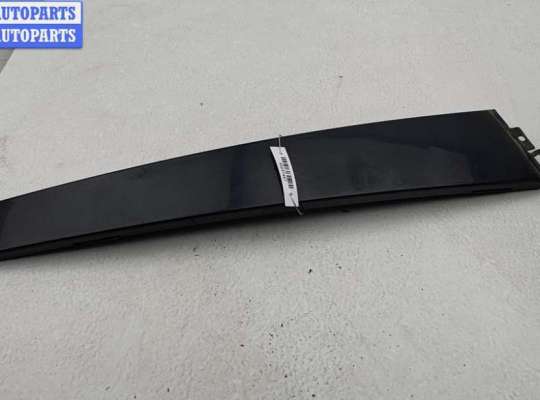 купить Накладка двери задней левой на Volkswagen Passat B5+ (GP)