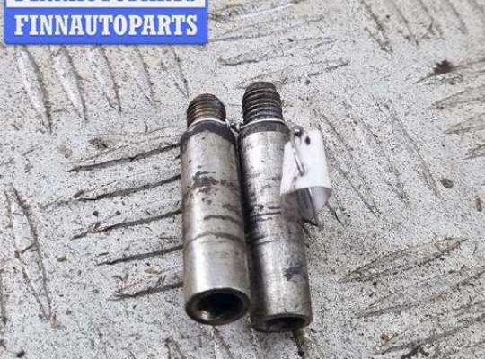 купить Болт крепления на Volkswagen Golf-4