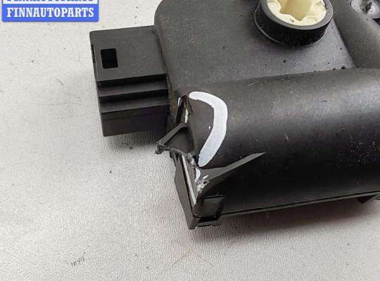 купить Моторчик заслонки отопителя на Volkswagen Passat B7