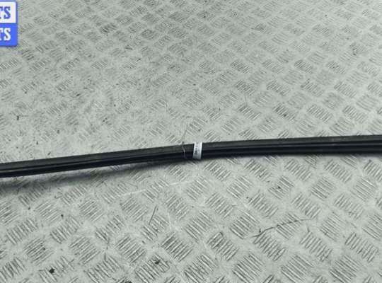 купить Молдинг лобового стекла на Audi A4 B5 (1994-2001)