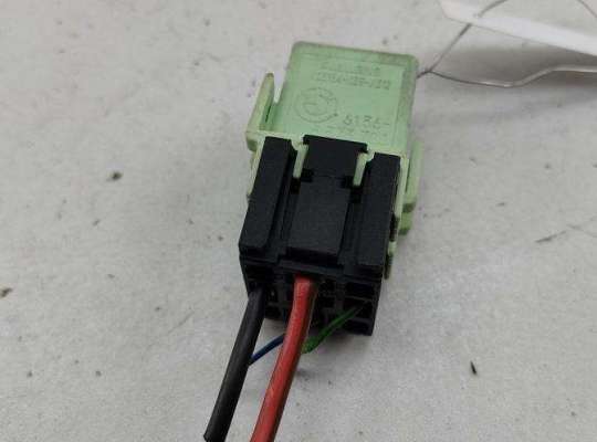 купить Реле (прочие) на BMW 7 E38 (1994-2001)