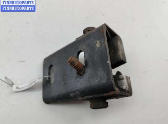 Кронштейн крепления MT576053 на Mitsubishi Pajero/Montero II (1991-2004)