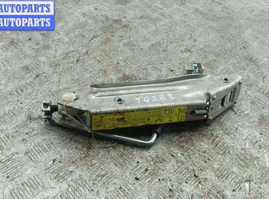 купить Домкрат на Volkswagen Passat B5