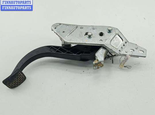 Педаль сцепления OP2384592 на Opel Astra H (2004-2009)