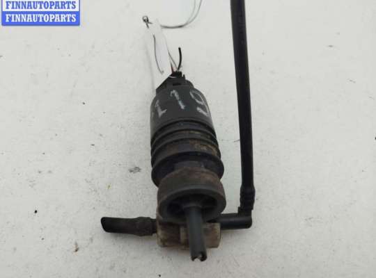 купить Насос (моторчик) омывателя стекла на Volkswagen Passat B5