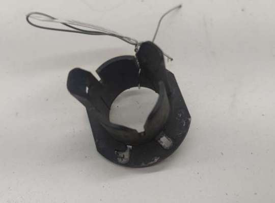 купить Кронштейн крепления на Audi A6 C5 (1997-2005)