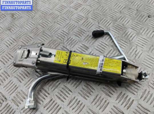 Домкрат VG2757834 на Volkswagen Passat B5