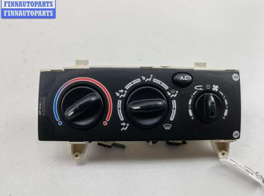 Переключатель отопителя RN1587543 на Renault Scenic I (1996-2003)