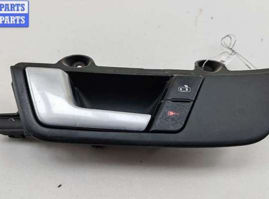 купить Ручка двери внутренняя передняя левая на Audi A4 B6 (2001-2004)