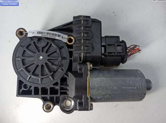 Стеклоподъемник электрический на Audi A6 (C5)
