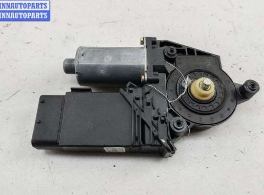 купить Моторчик стеклоподъемника передний правый на Volkswagen Passat B5+ (GP)