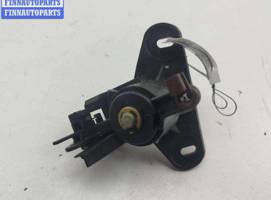 купить Кнопка открывания багажника на Opel Zafira A (1999-2005)