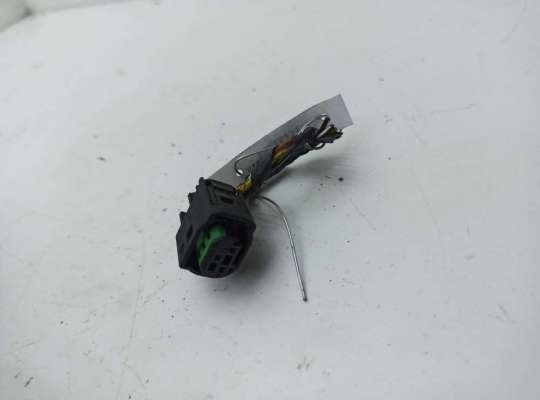 Разъем (фишка) проводки OP2202925 на Opel Signum (2003-2008)