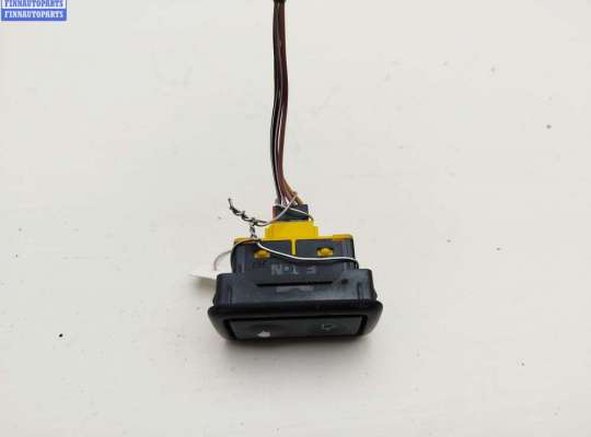 Купить Кнопка стеклоподъемника переднего правого на BMW 3 E36 (1991-2000) Кнопка стеклоподъемника переднего правого BM3547371 на BMW 3 E36 (1991-2000)