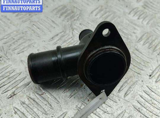 купить Фланец (тройник) системы охлаждения на Peugeot 307