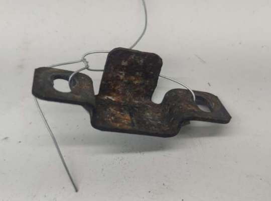 купить Кронштейн радиатора на Audi A6 C5 (1997-2005)